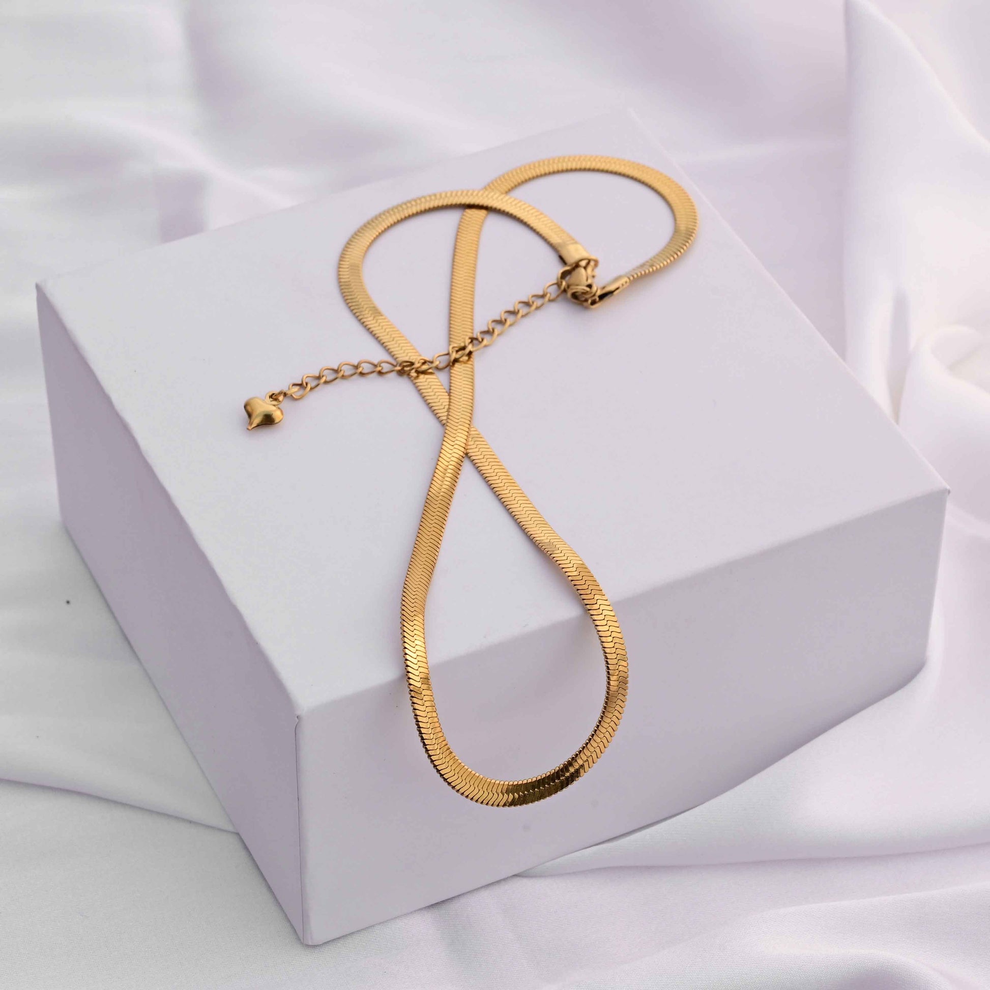 Gold snake chain