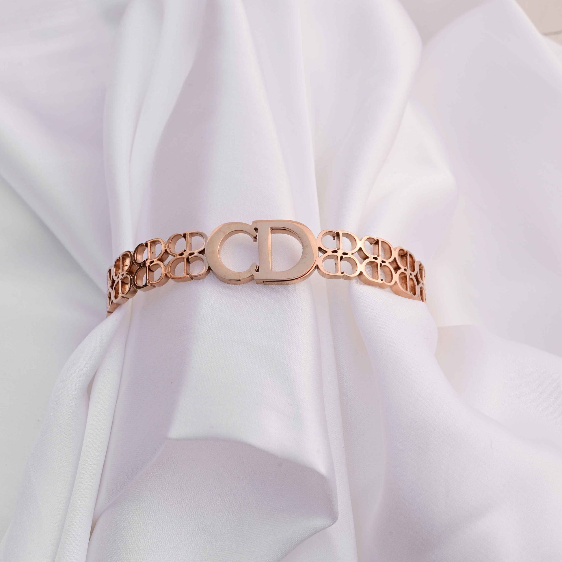Christian Dior, Bangle Bracelet in Rose gold
