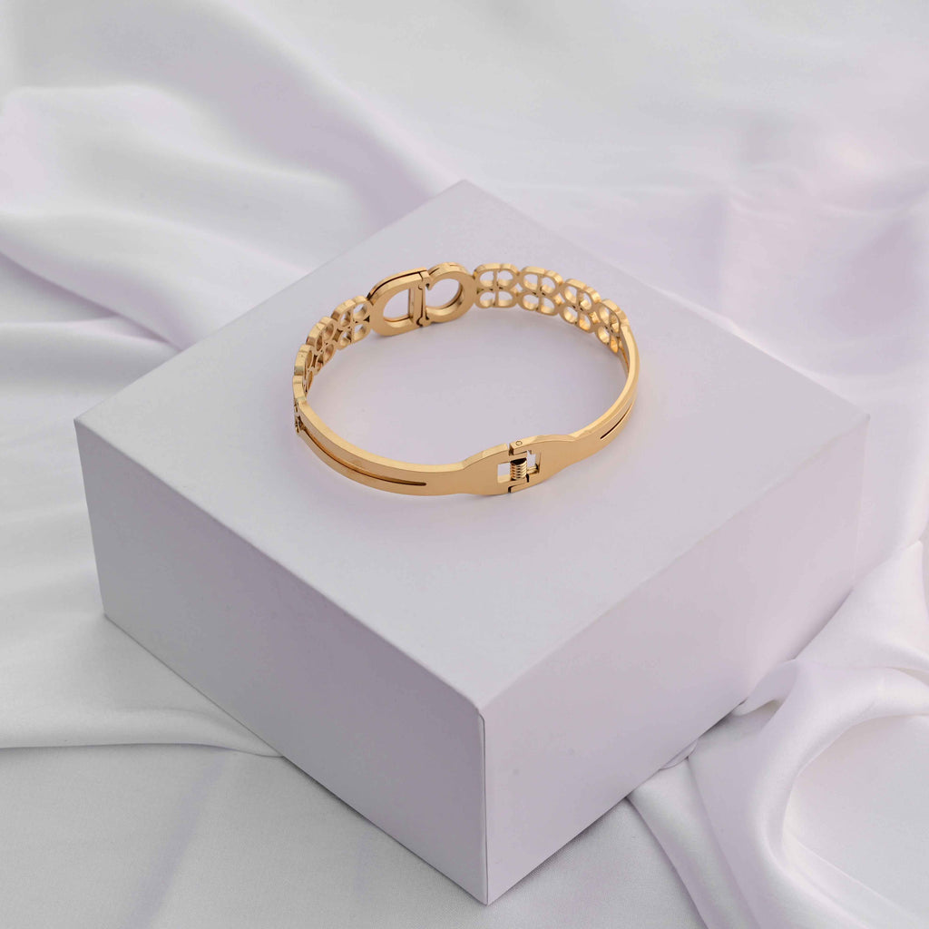 Christian Dior CD logo stainless Bracelet in Gold