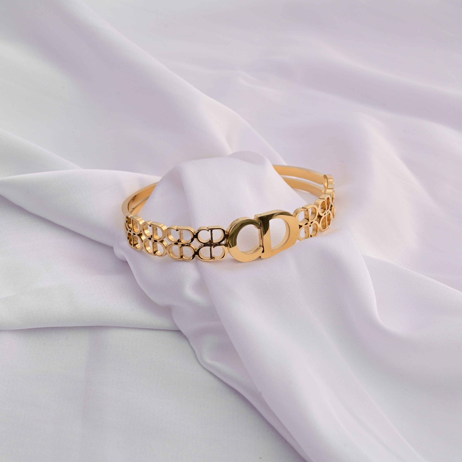 Christian Dior CD logo stainless Bracelet in Gold