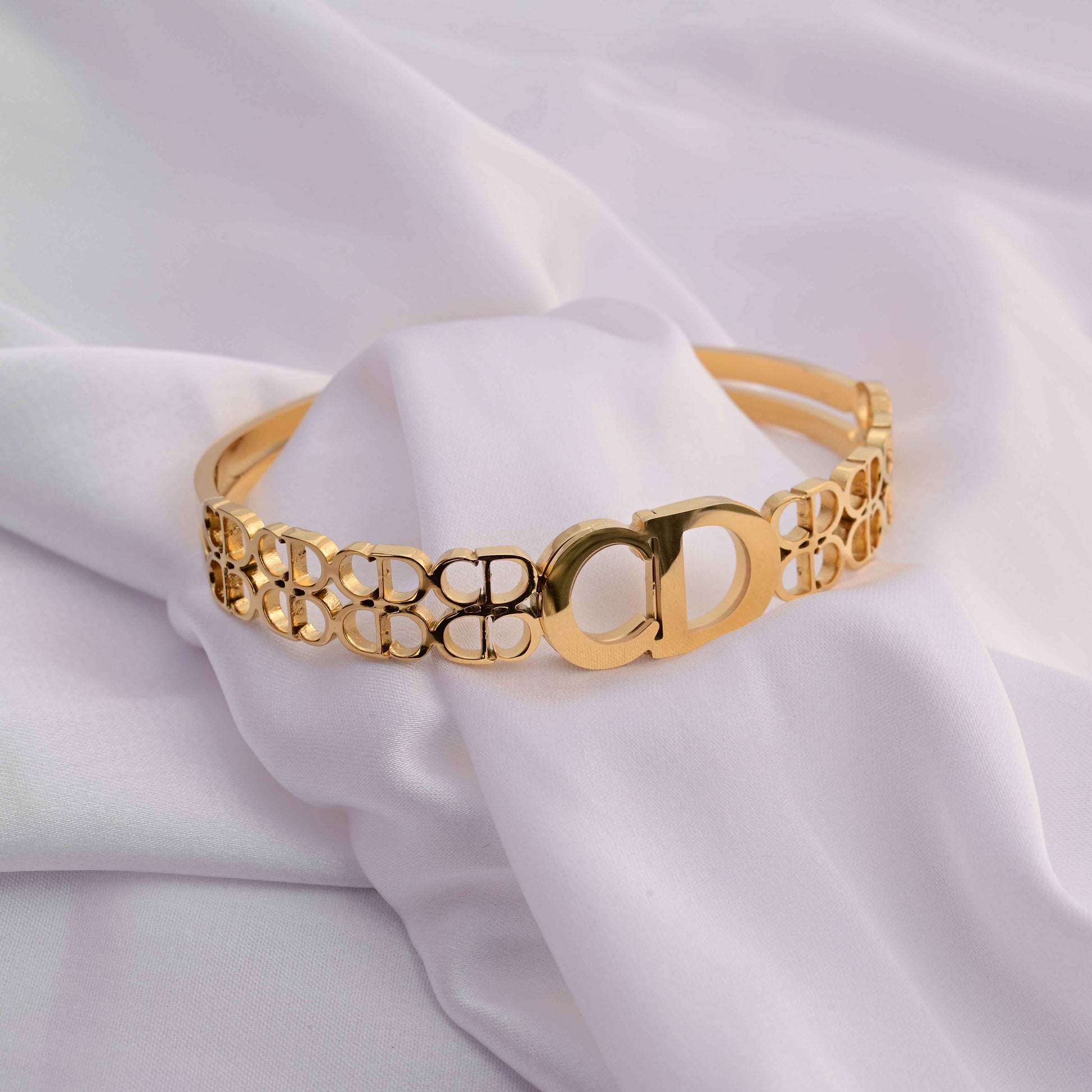 Christian Dior CD logo stainless Bracelet in Gold
