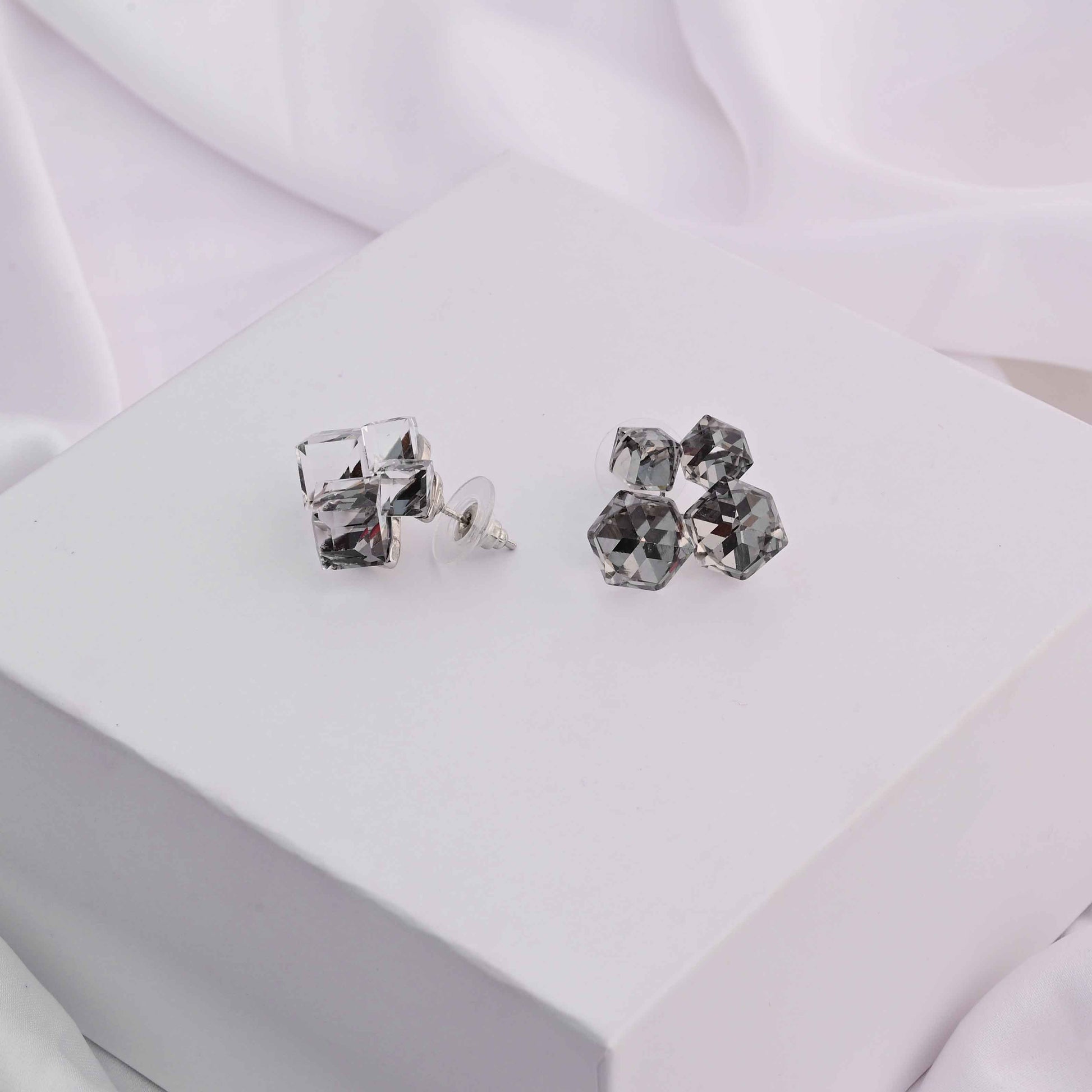 Crystal cubes in black earrings