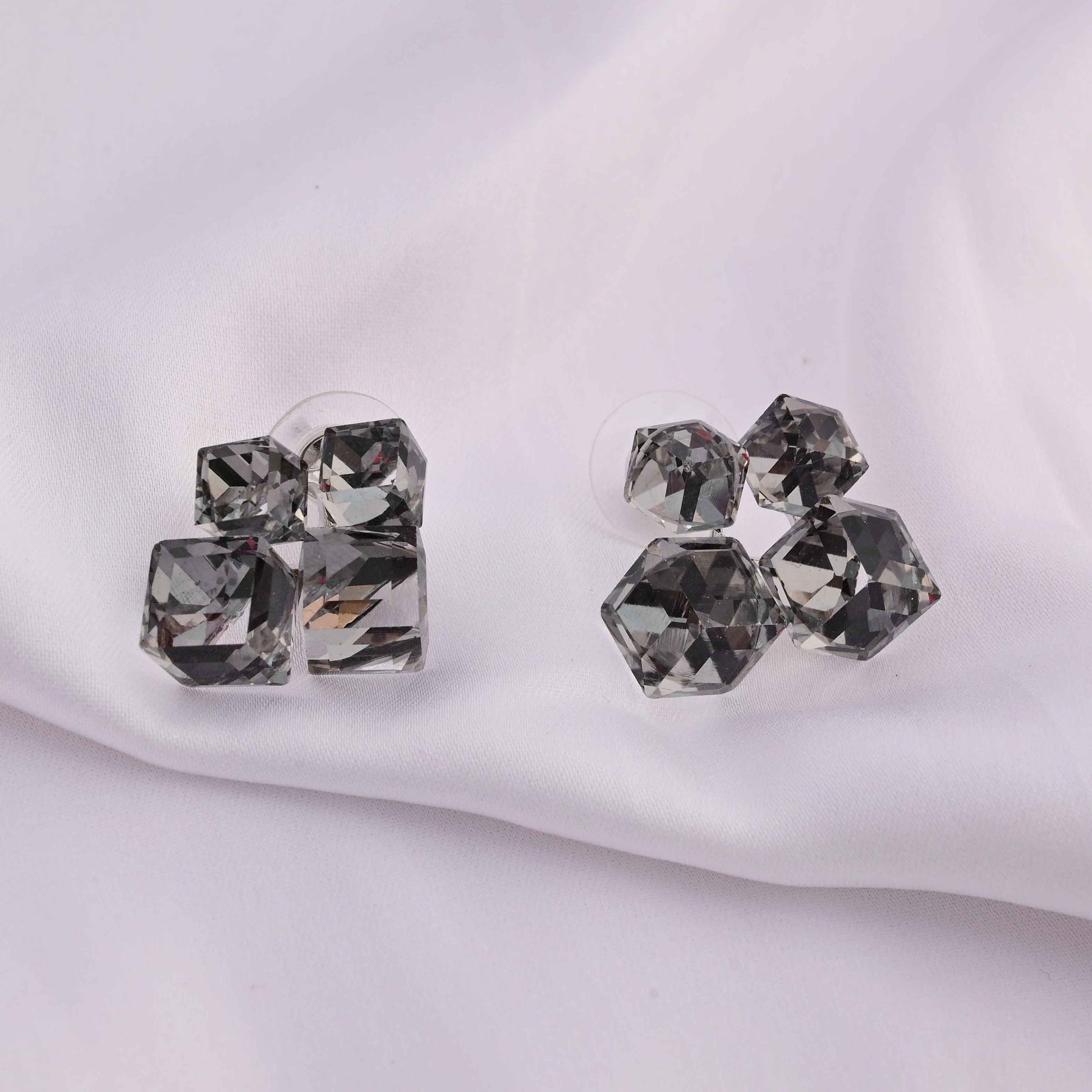 Crystal cubes in black earrings