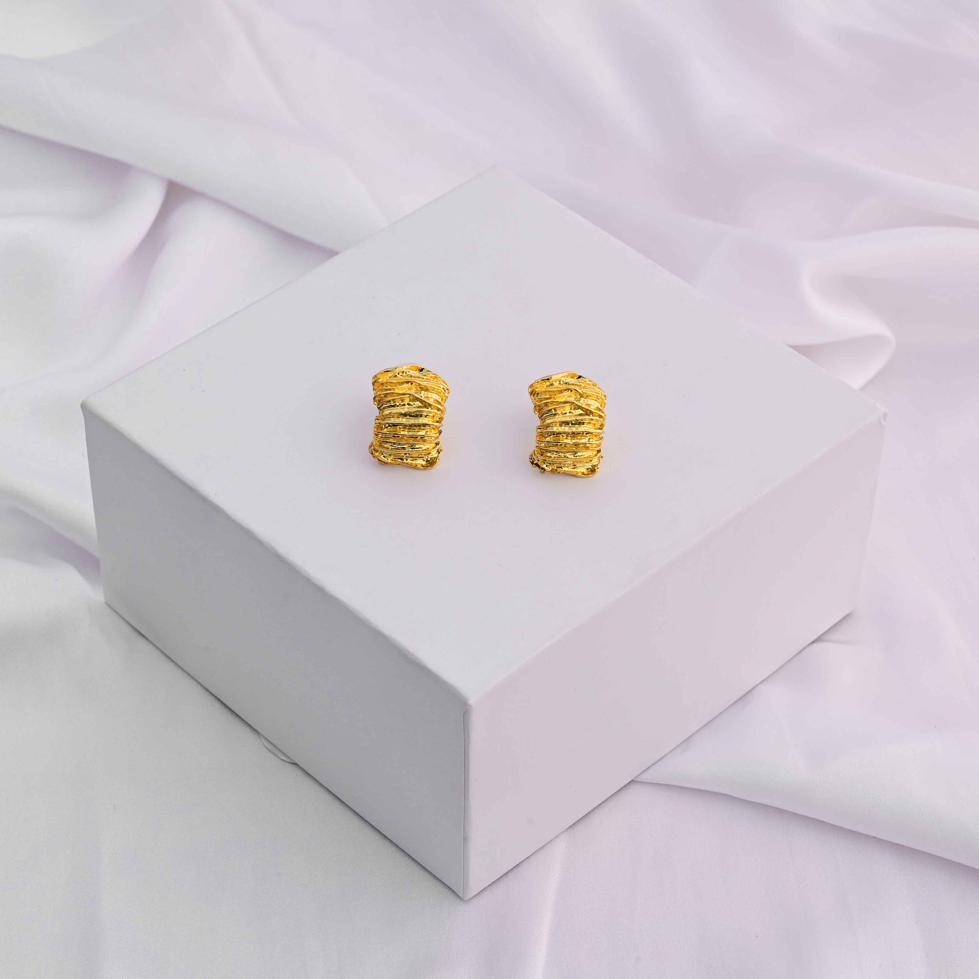 Ophelia earings Gold plated finish