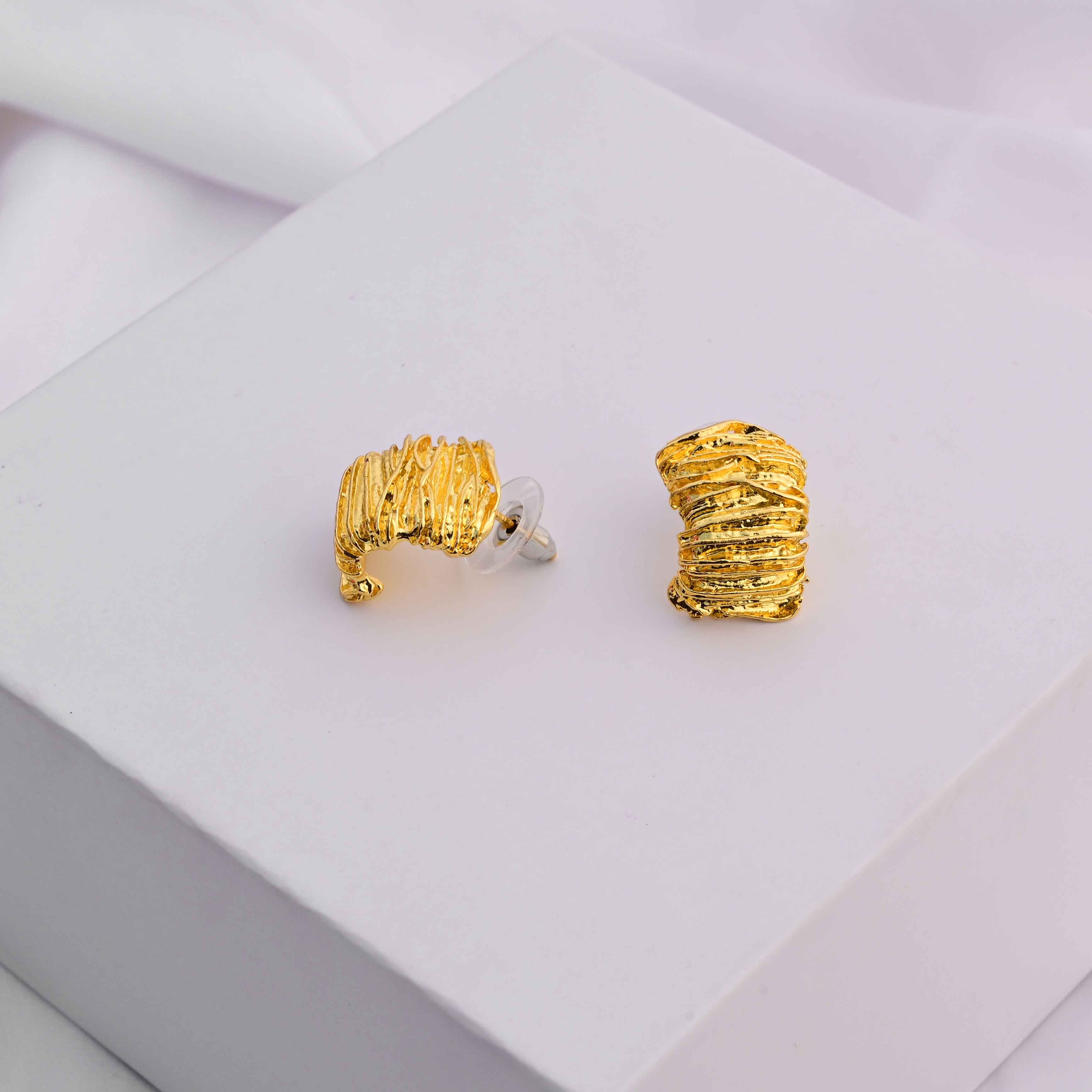Ophelia earings Gold plated finish