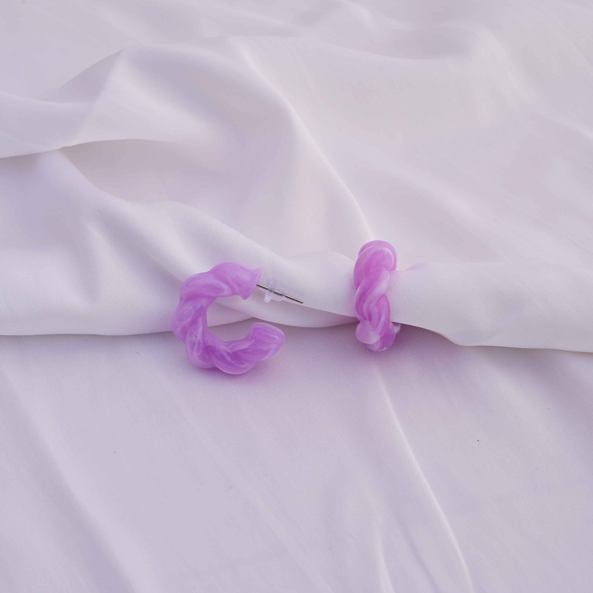 Chunky Twistee hoops: color lavender purple