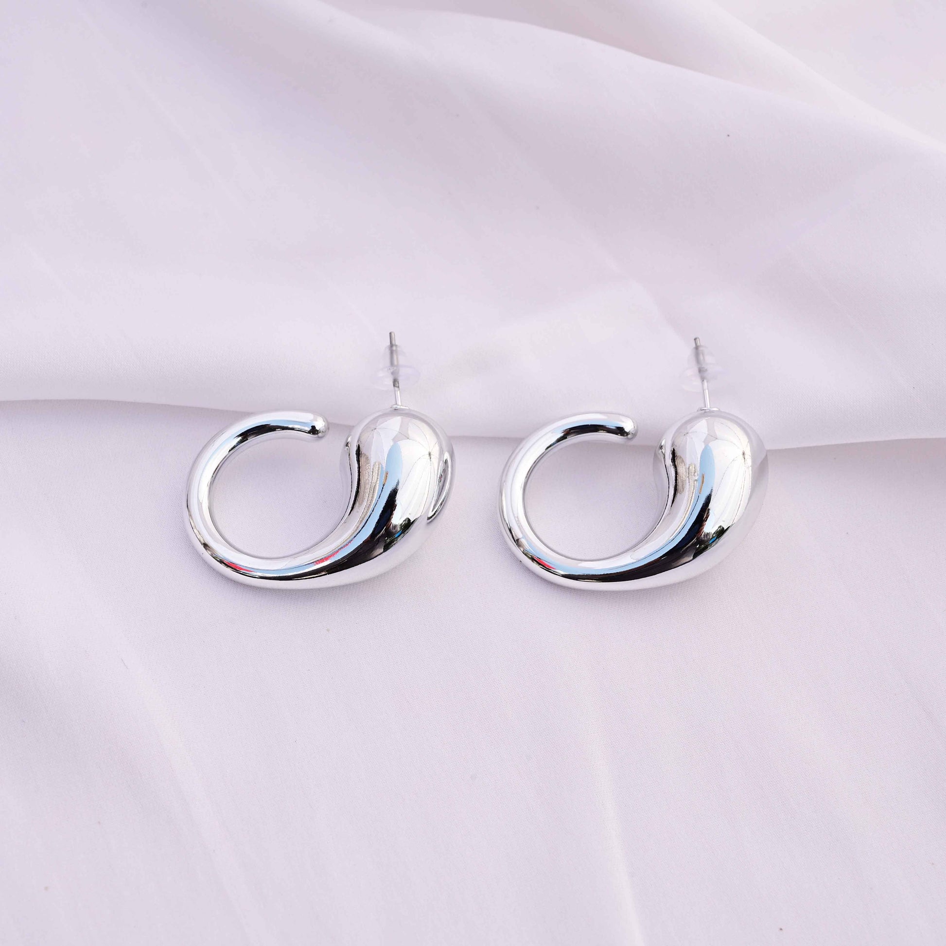 Silver circle earrings