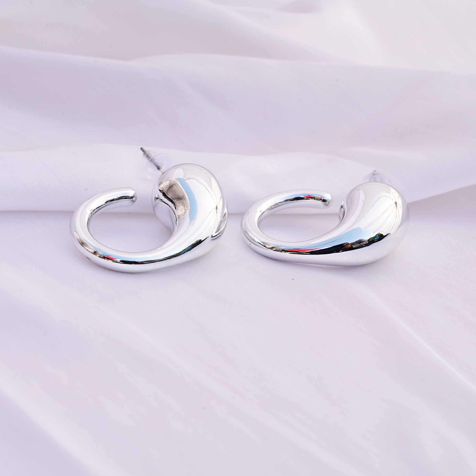 Silver circle earrings