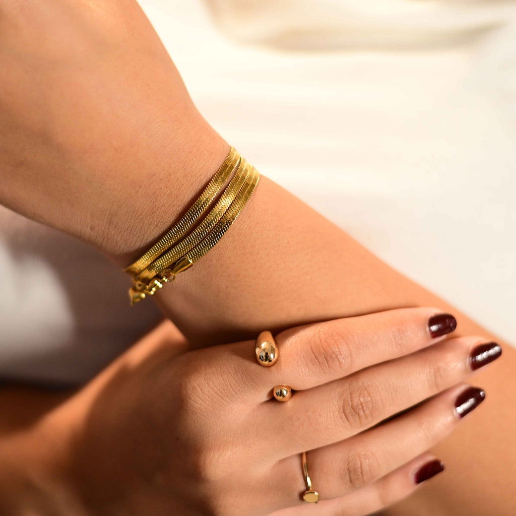 Gold snake chain
