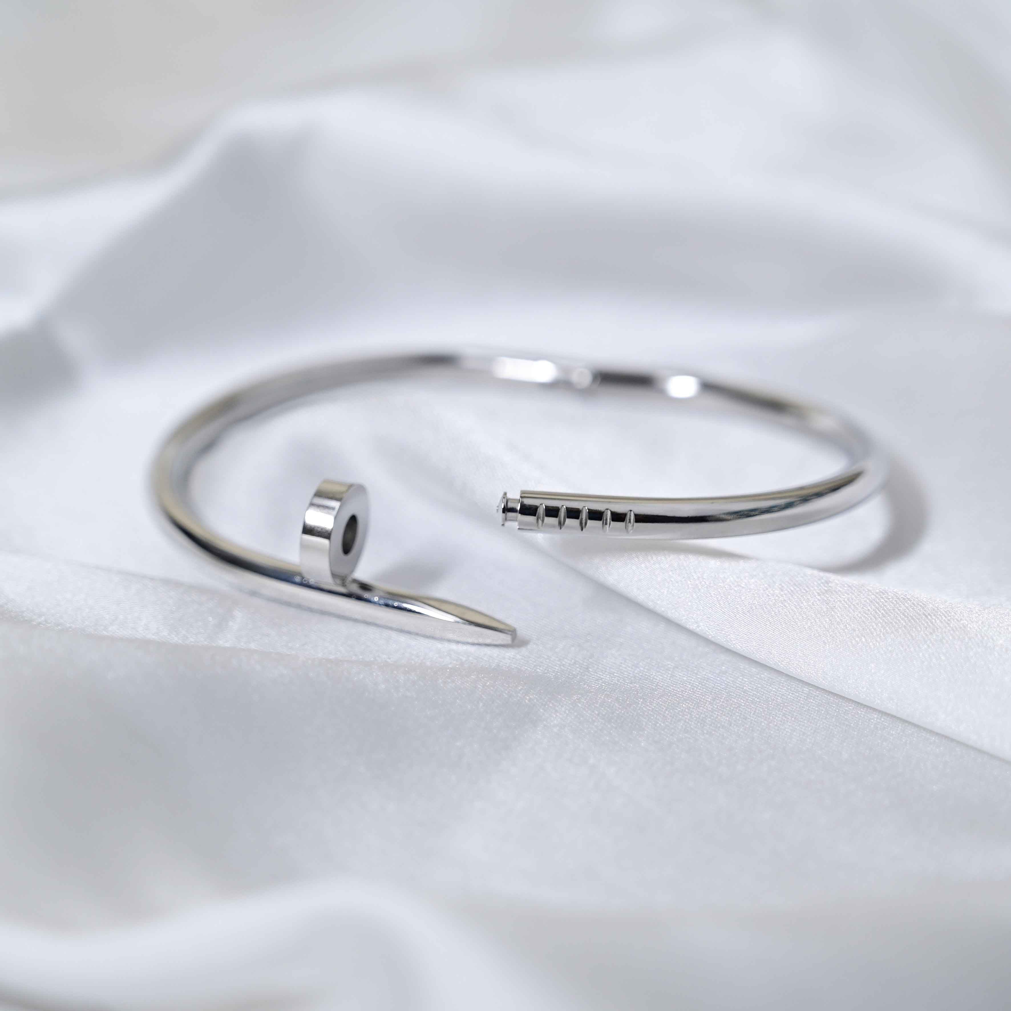 Cartier nail bracelet in silver & Gold