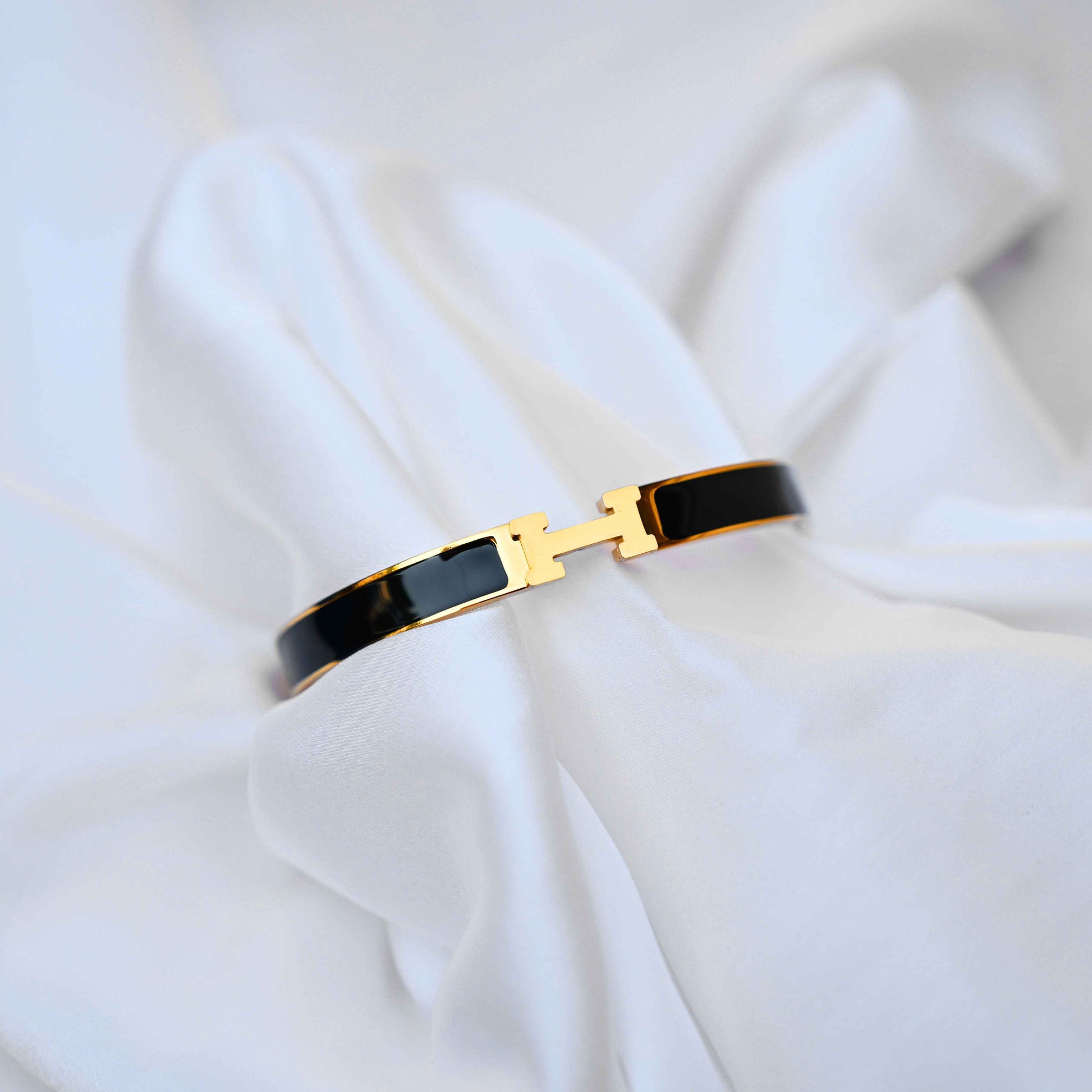 Hermes signature bracelet in black