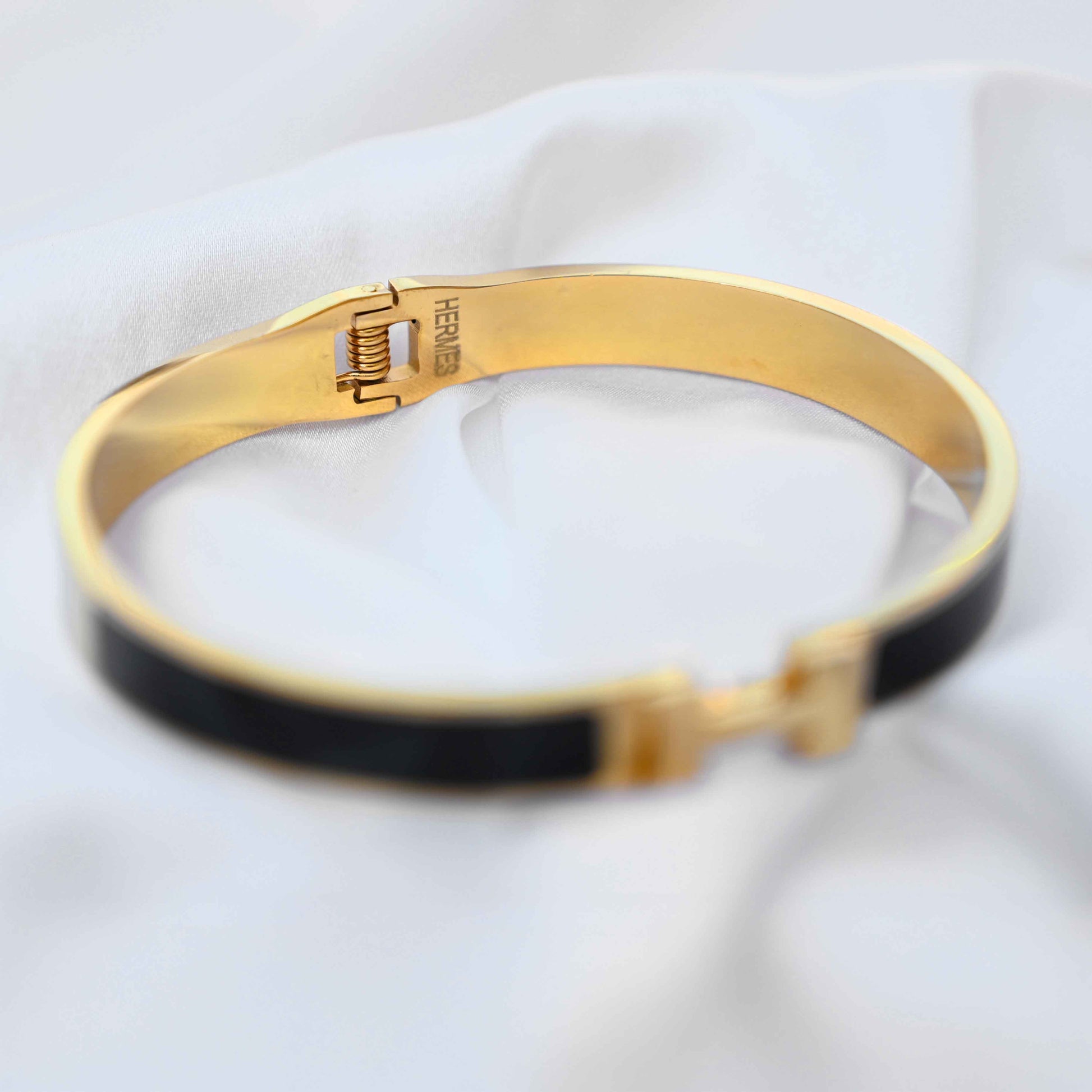 Hermes signature bracelet in black