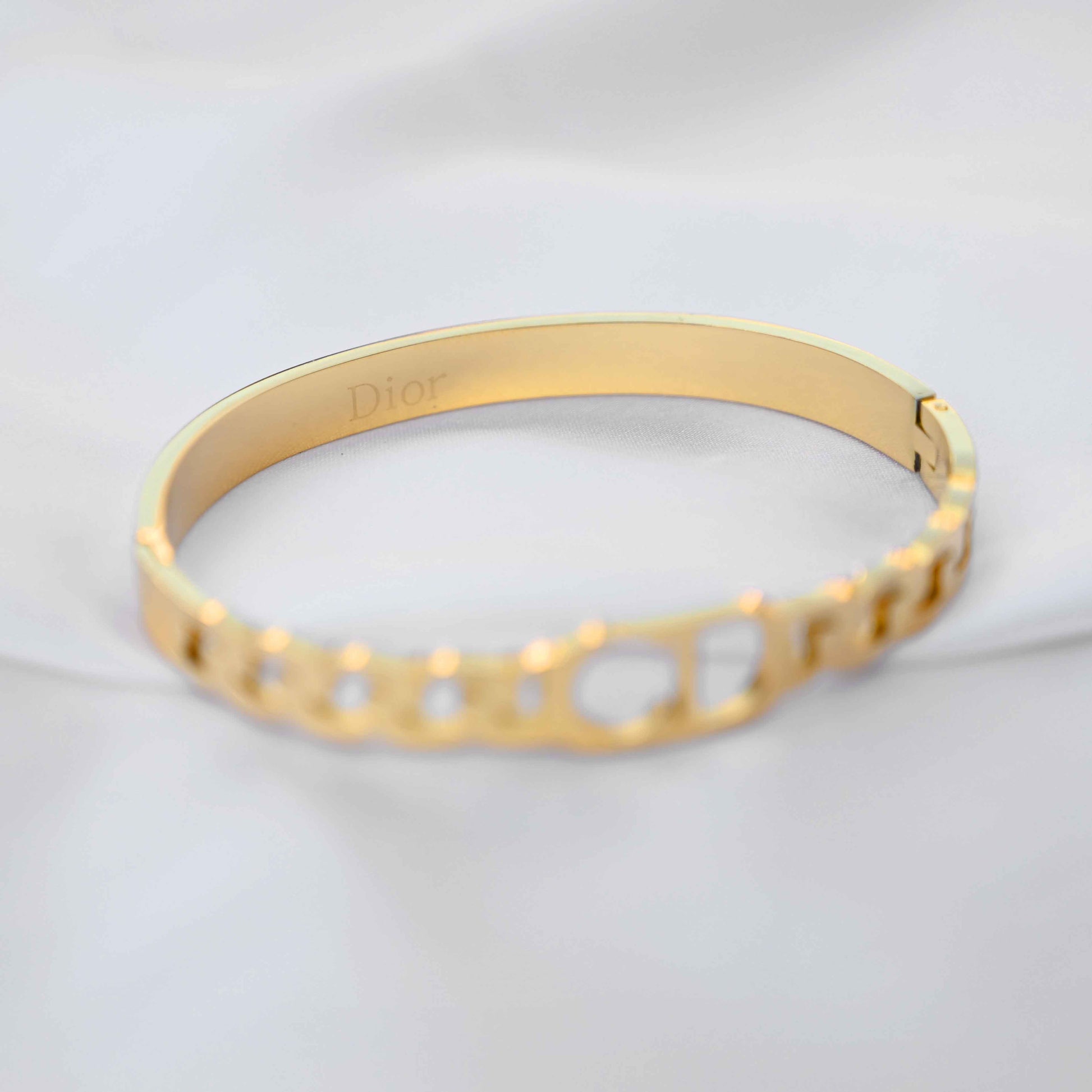 Christian Dior CD chain link designer bracelet in gold