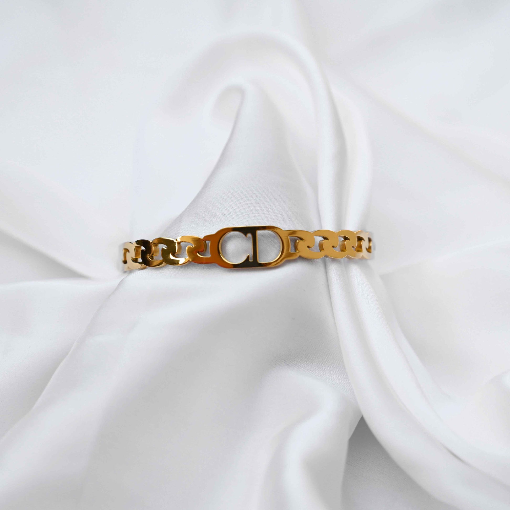 Christian Dior CD chain link designer bracelet in gold