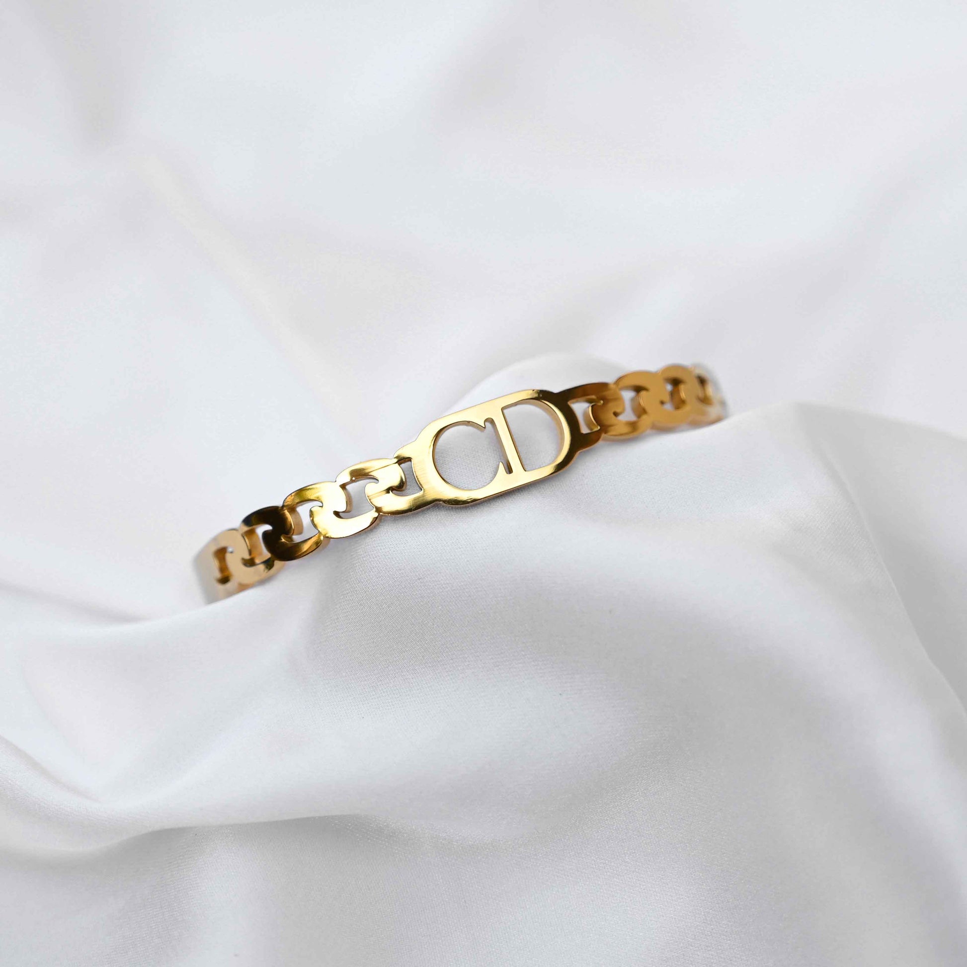 Christian Dior CD chain link designer bracelet in gold