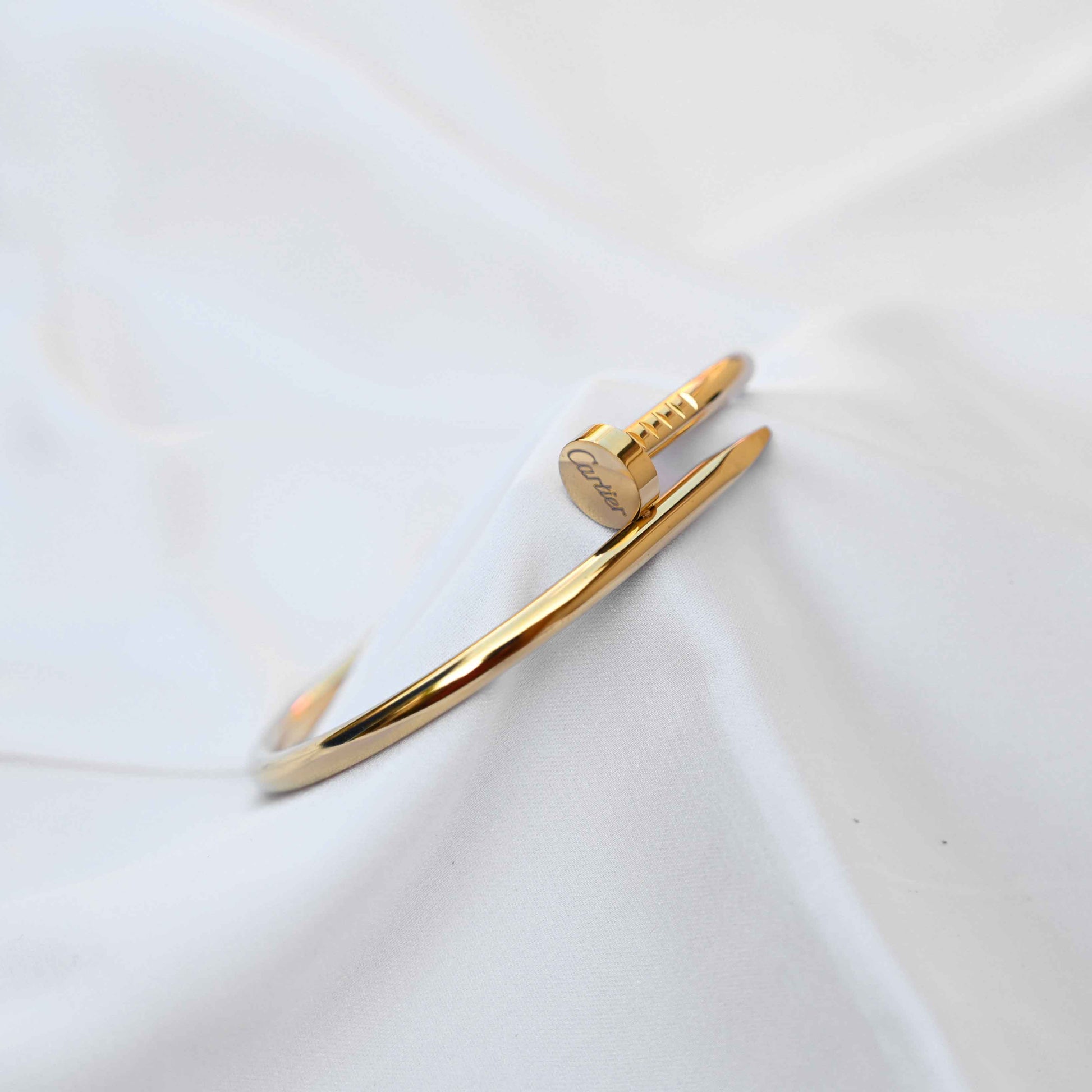 Cartier nail bracelet in Gold