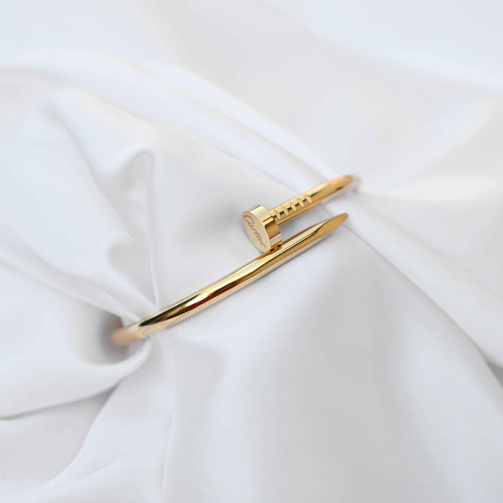 Cartier nail bracelet in Gold