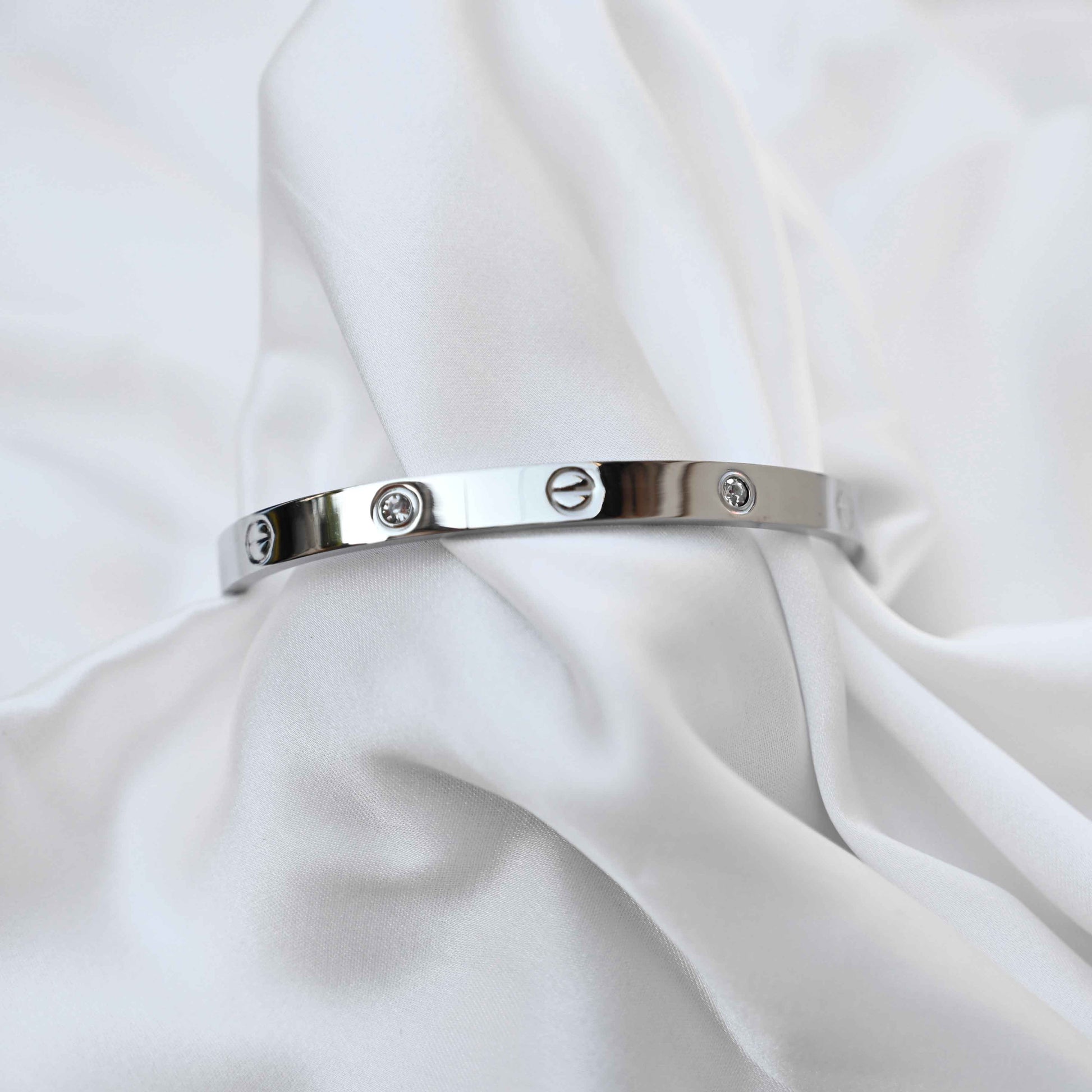 Cartier classic band in silver