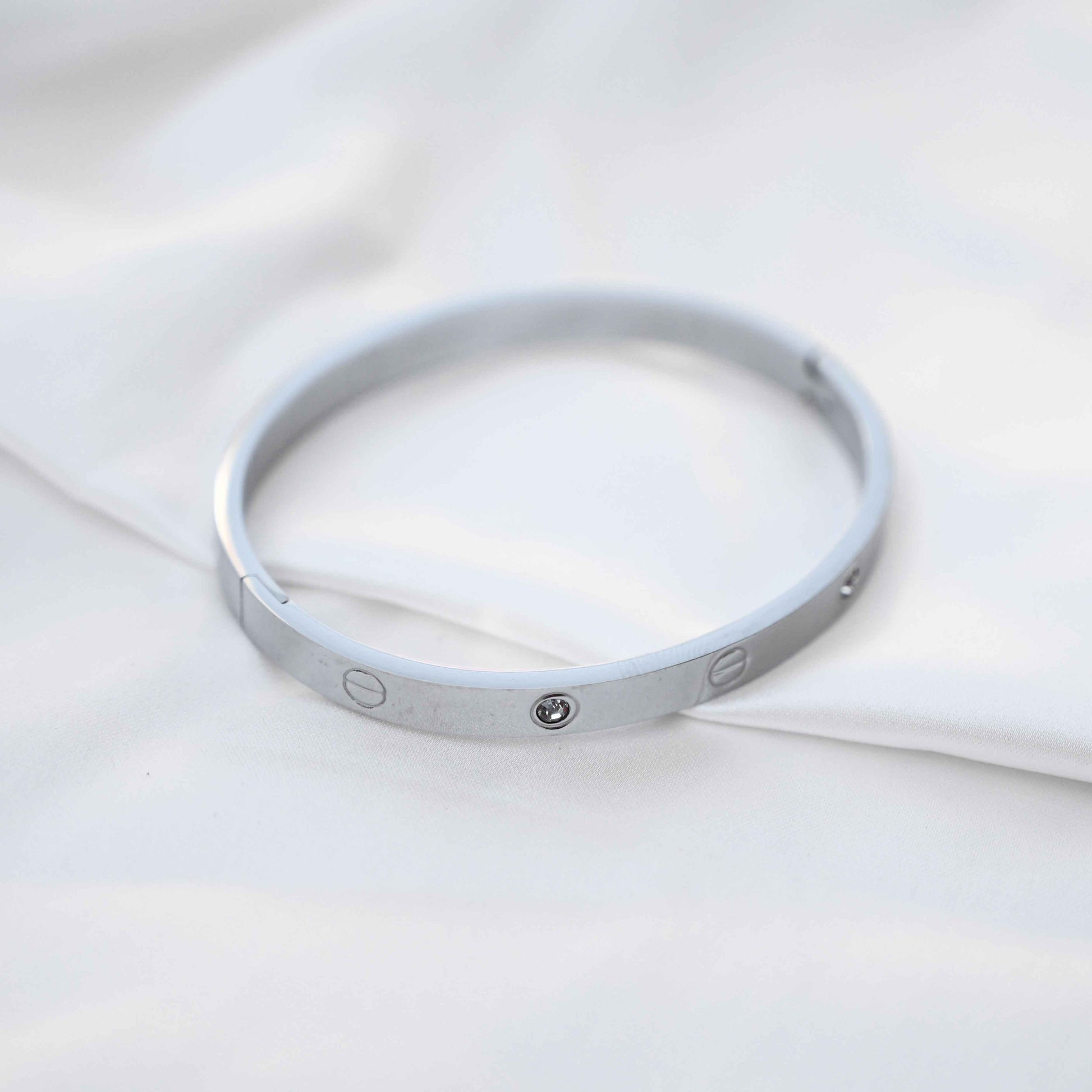 Cartier classic band in silver