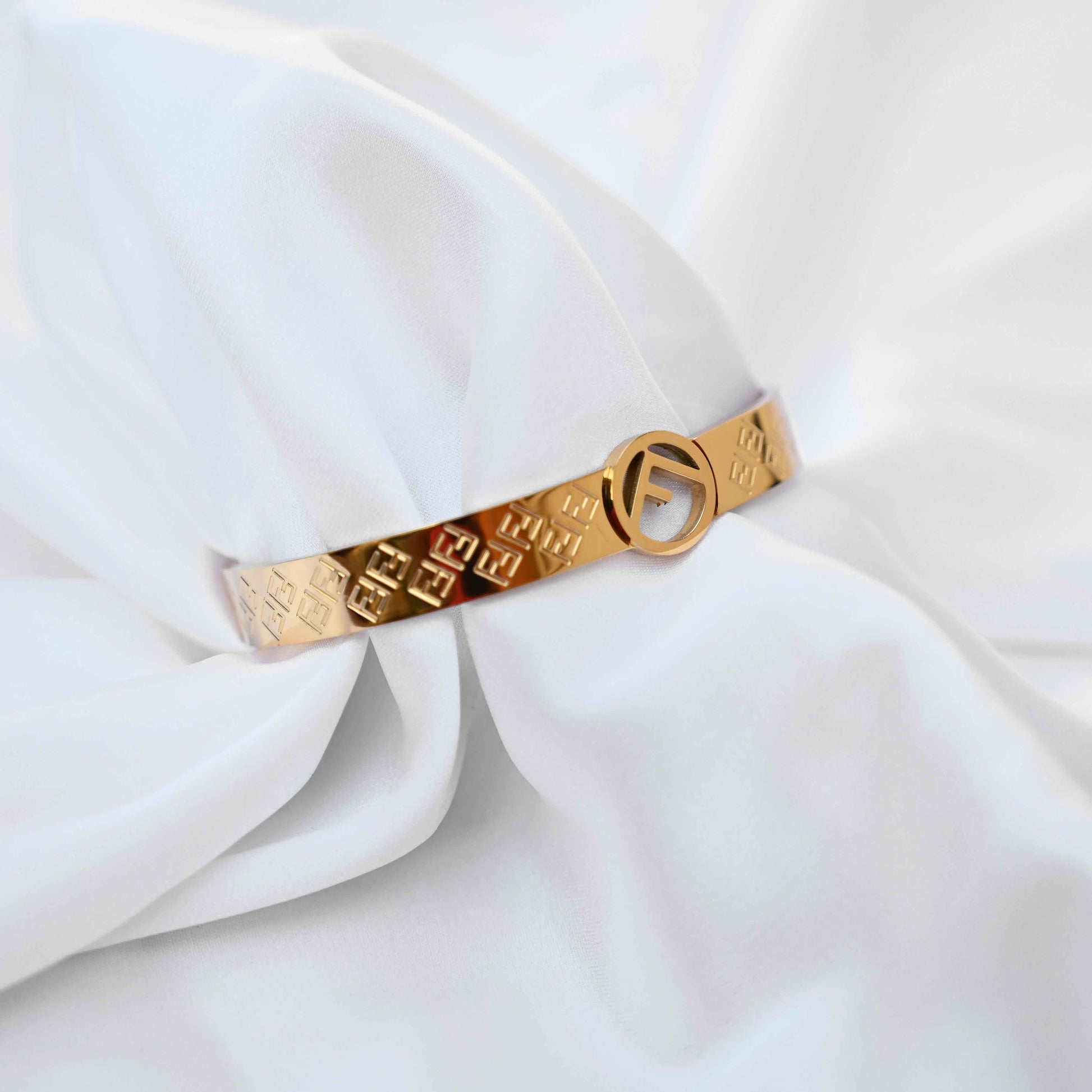 Fendi logo signature bracelet