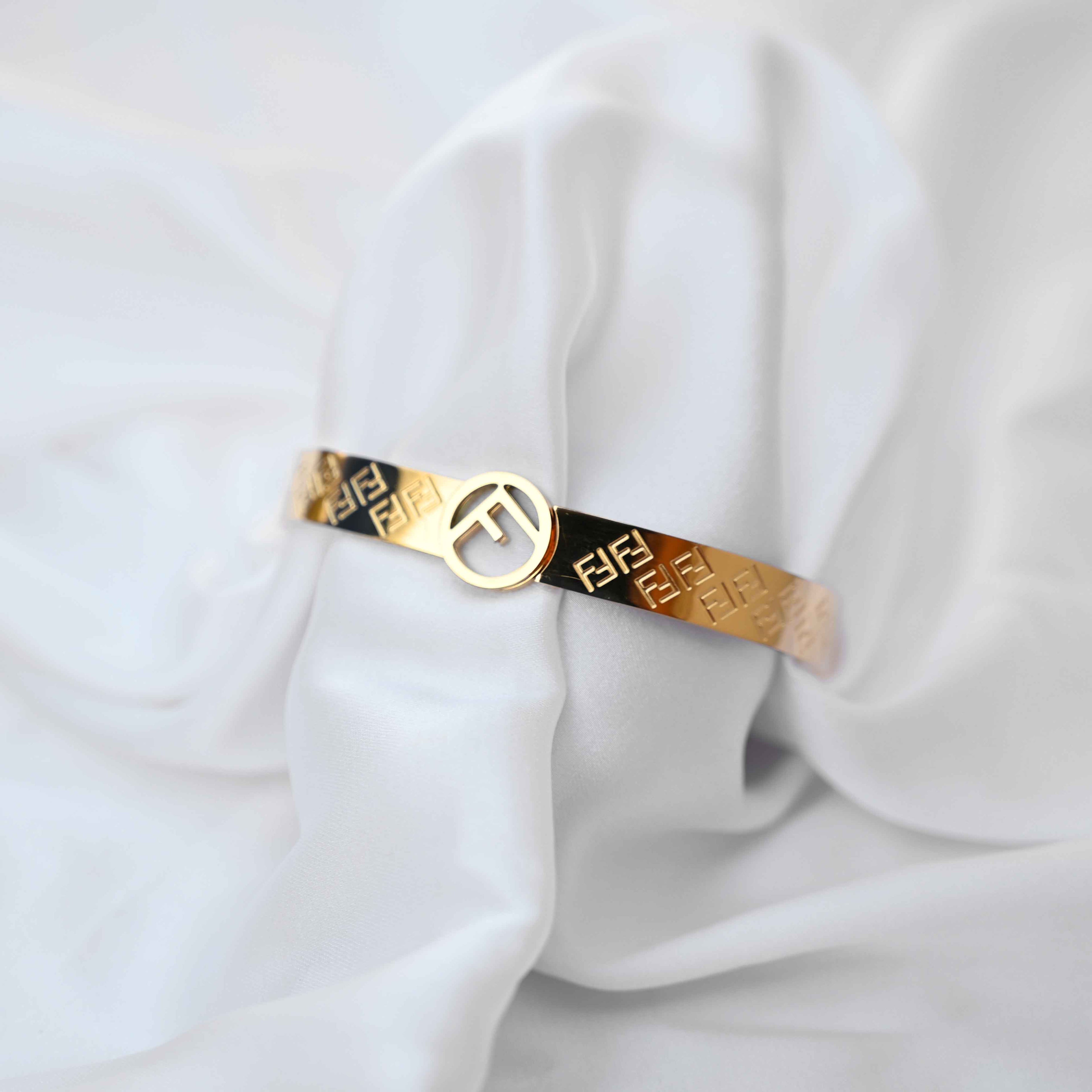 Fendi logo signature bracelet