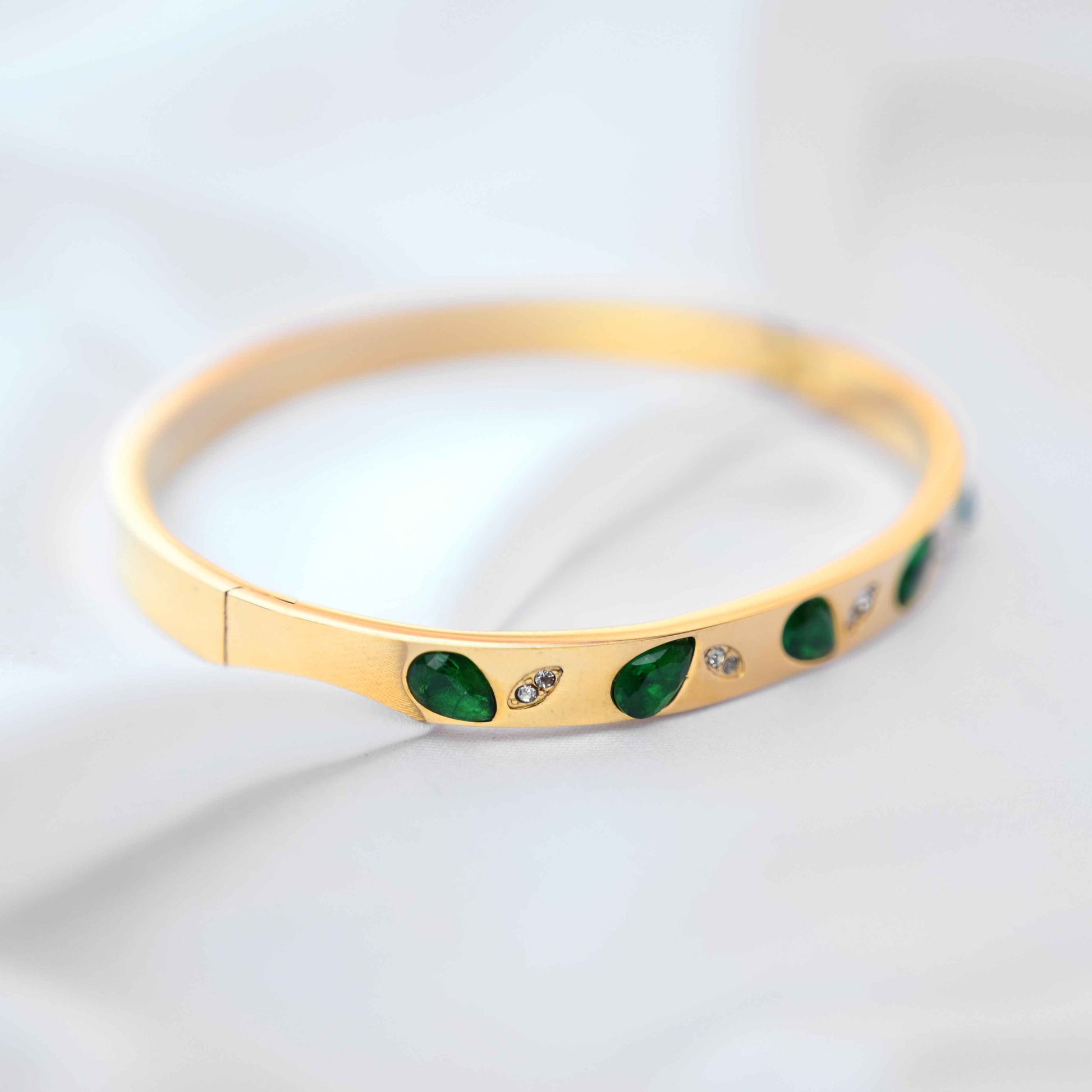 Crystal leaves bracelet
