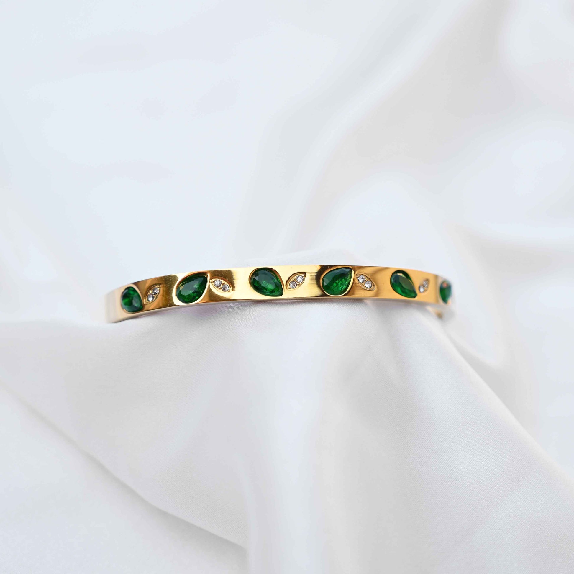 Crystal leaves bracelet