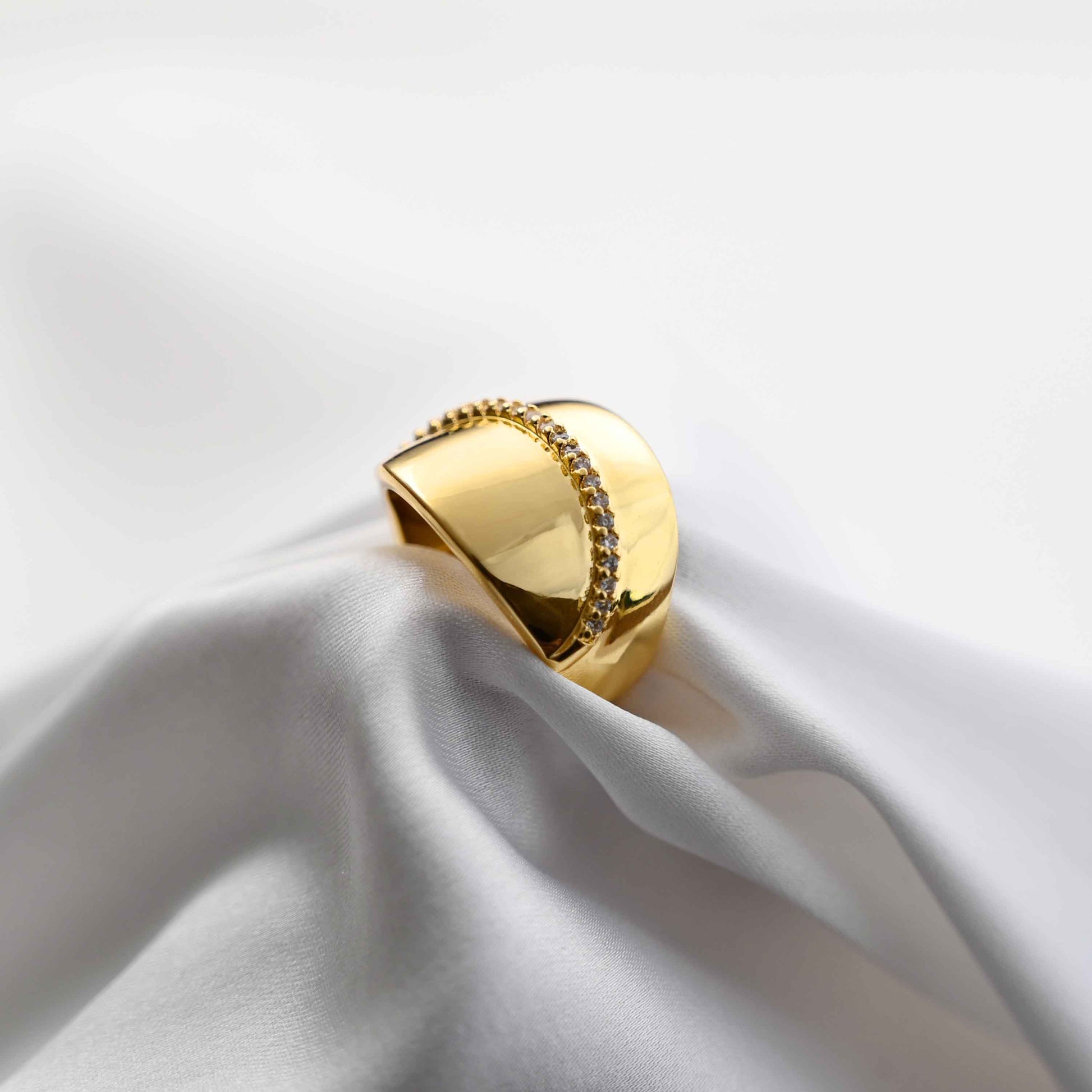 Crystal Dome Style adjustable Ring in gold