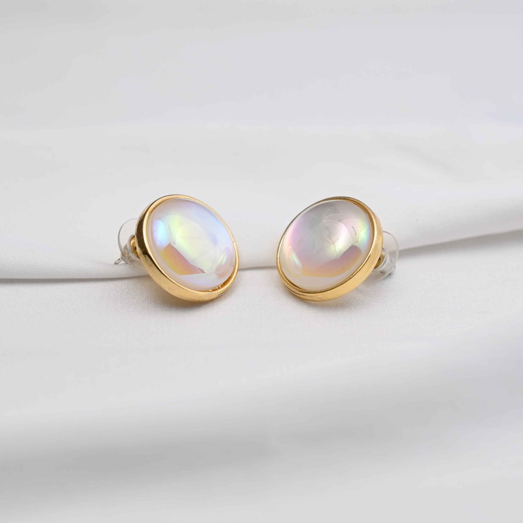 Round pearl bezel earrings