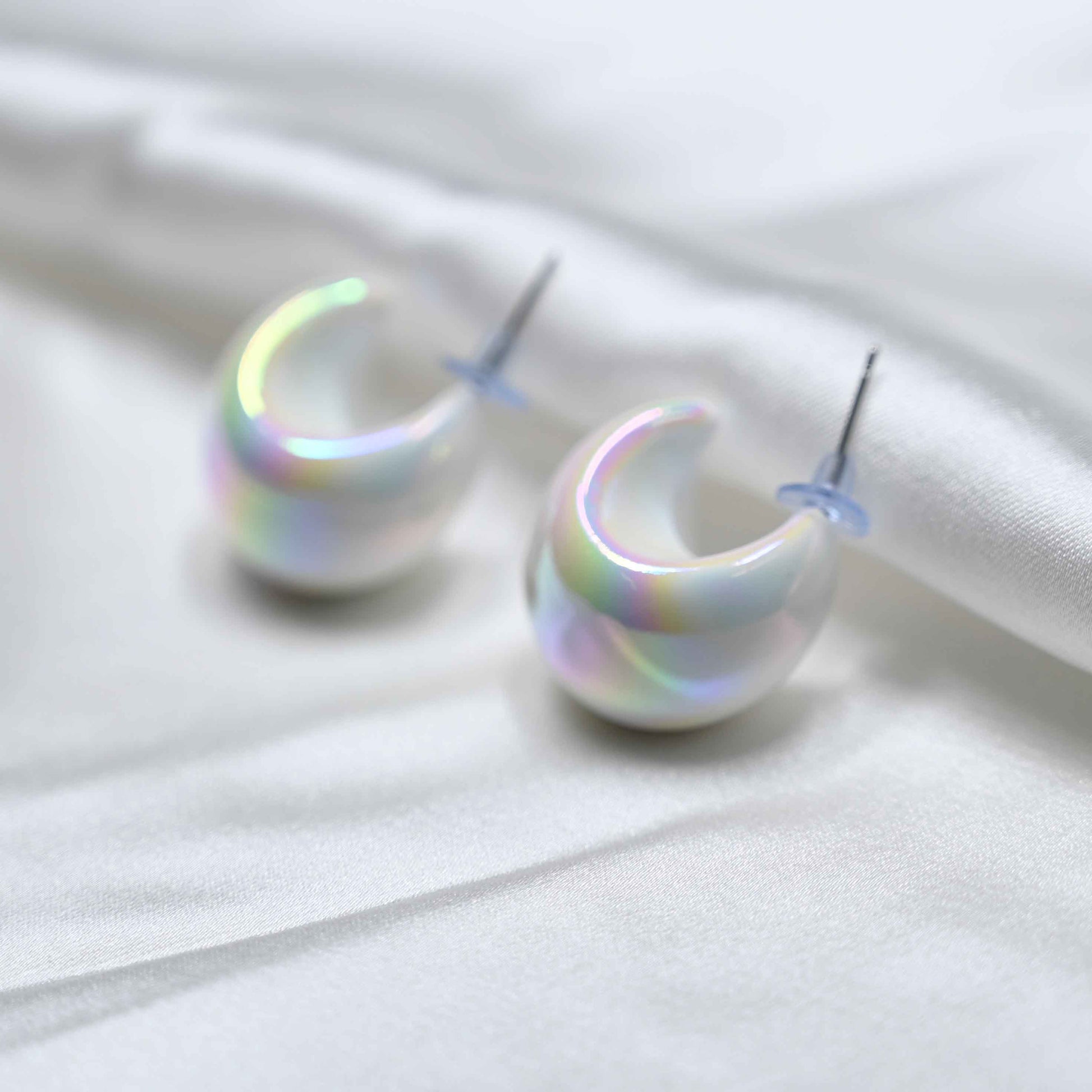 Reflecting moon earrings