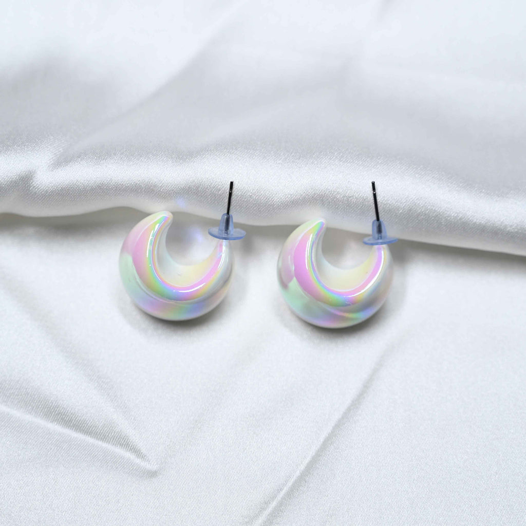 Reflecting moon earrings