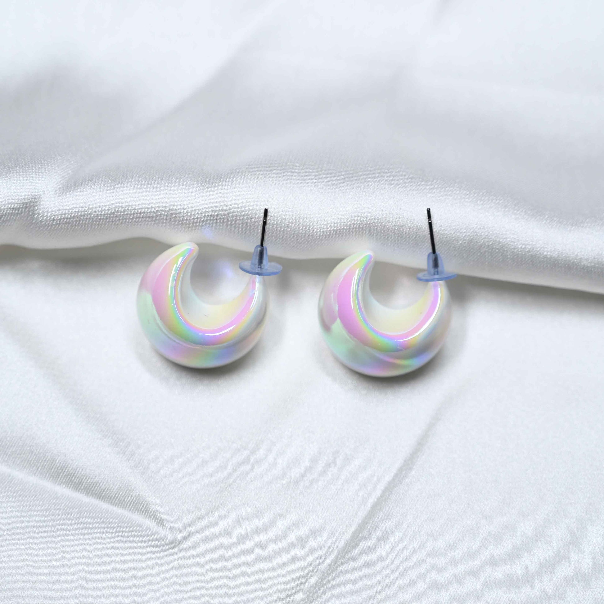 Reflecting moon earrings