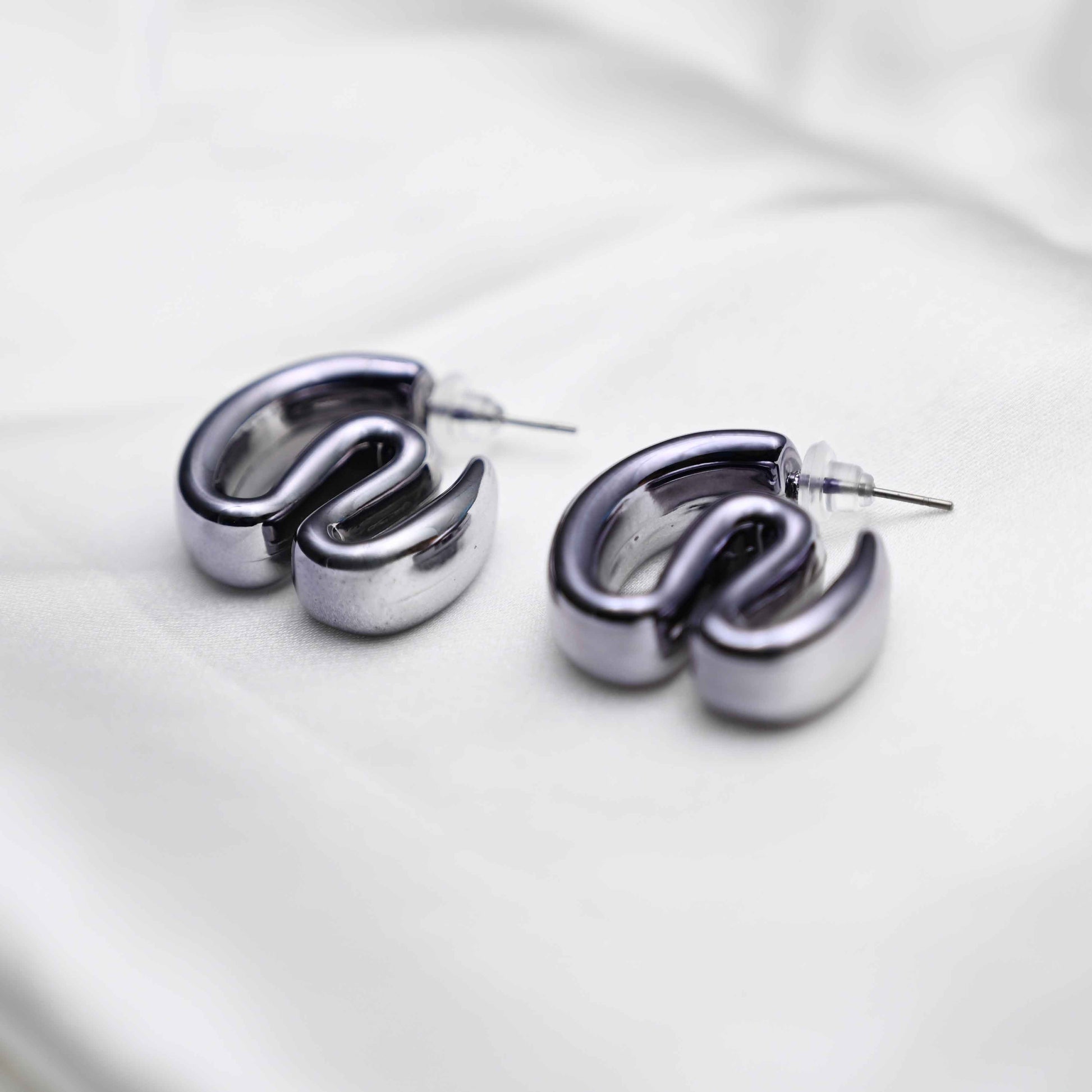 Dark silver inflated earrings