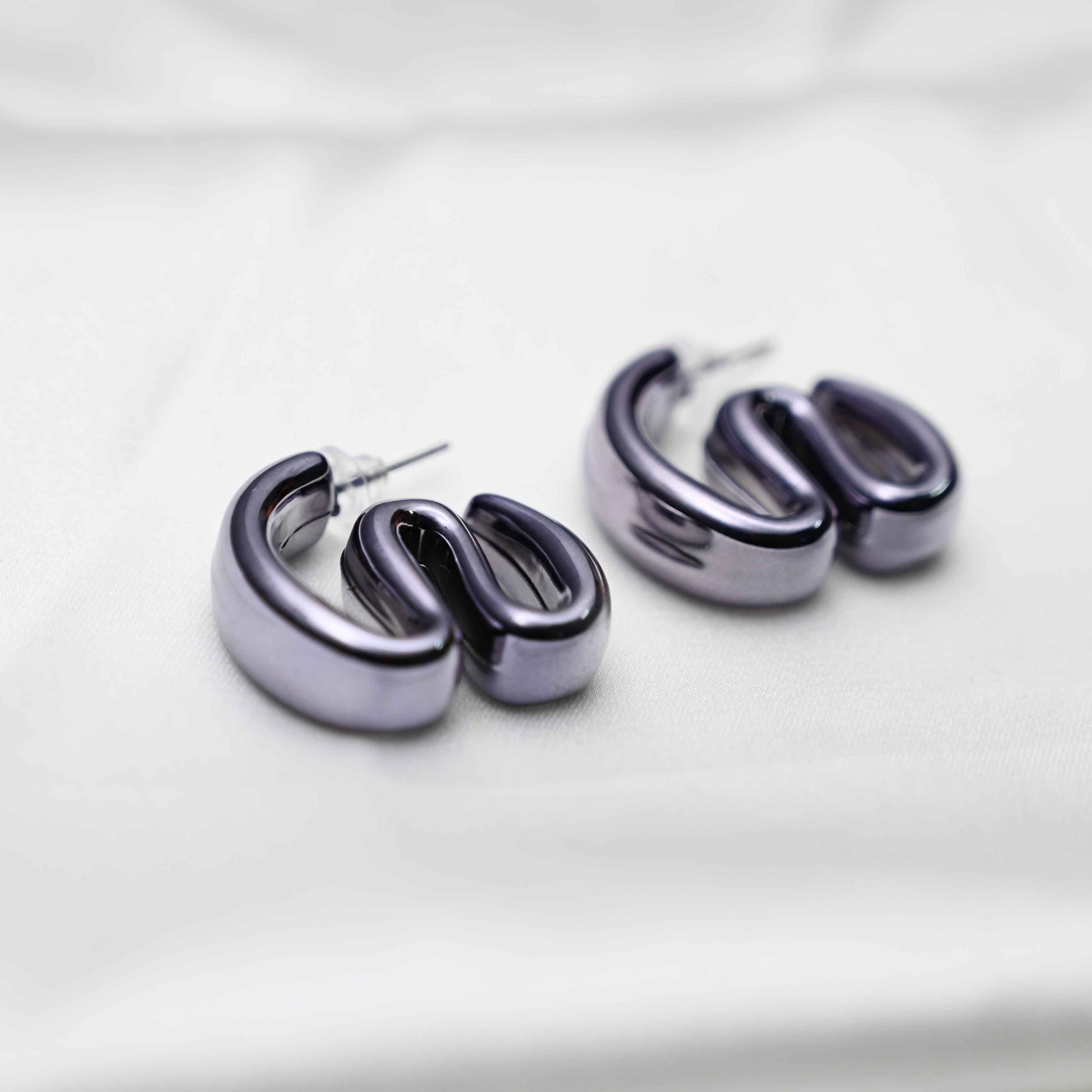 Dark silver inflated earrings