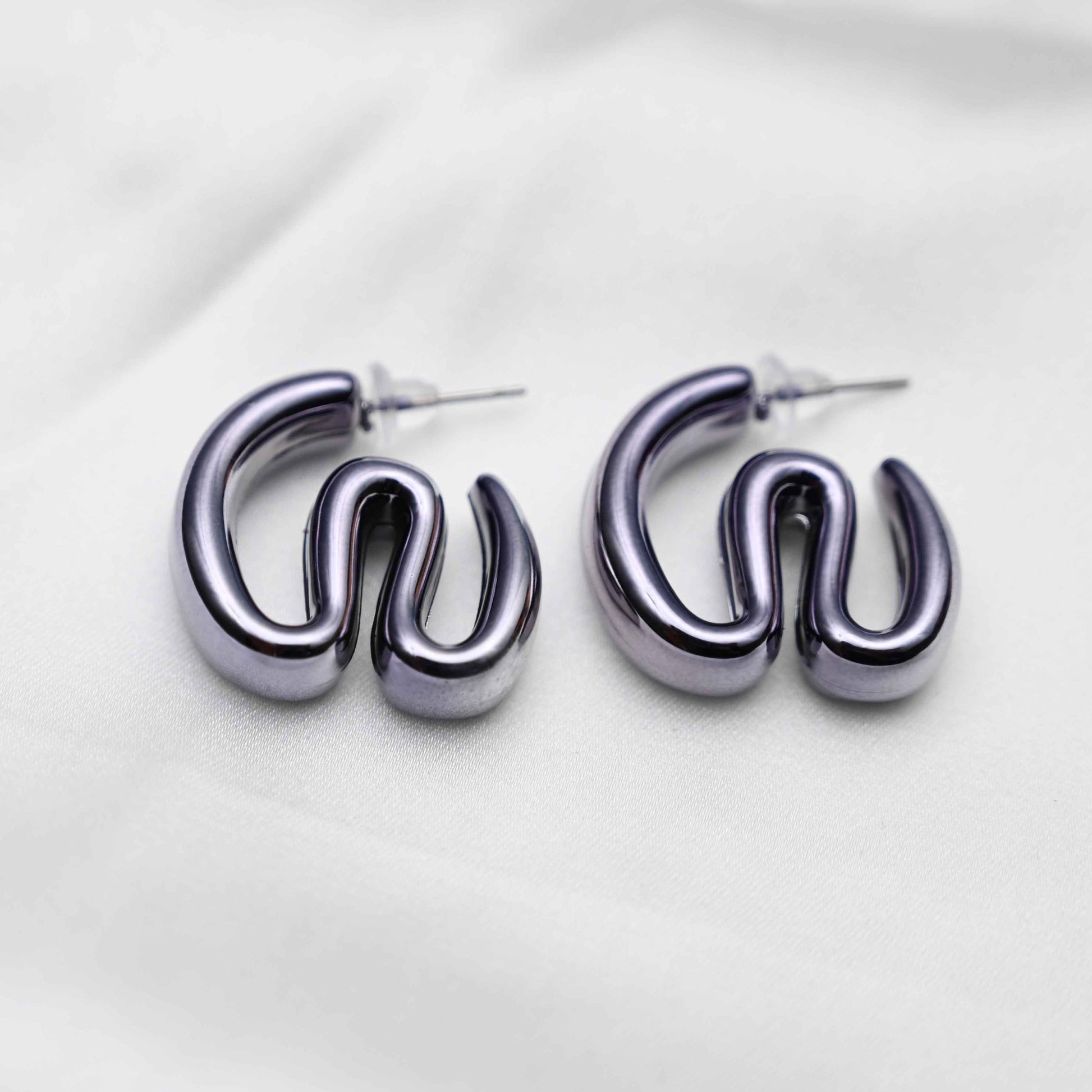 Dark silver inflated earrings