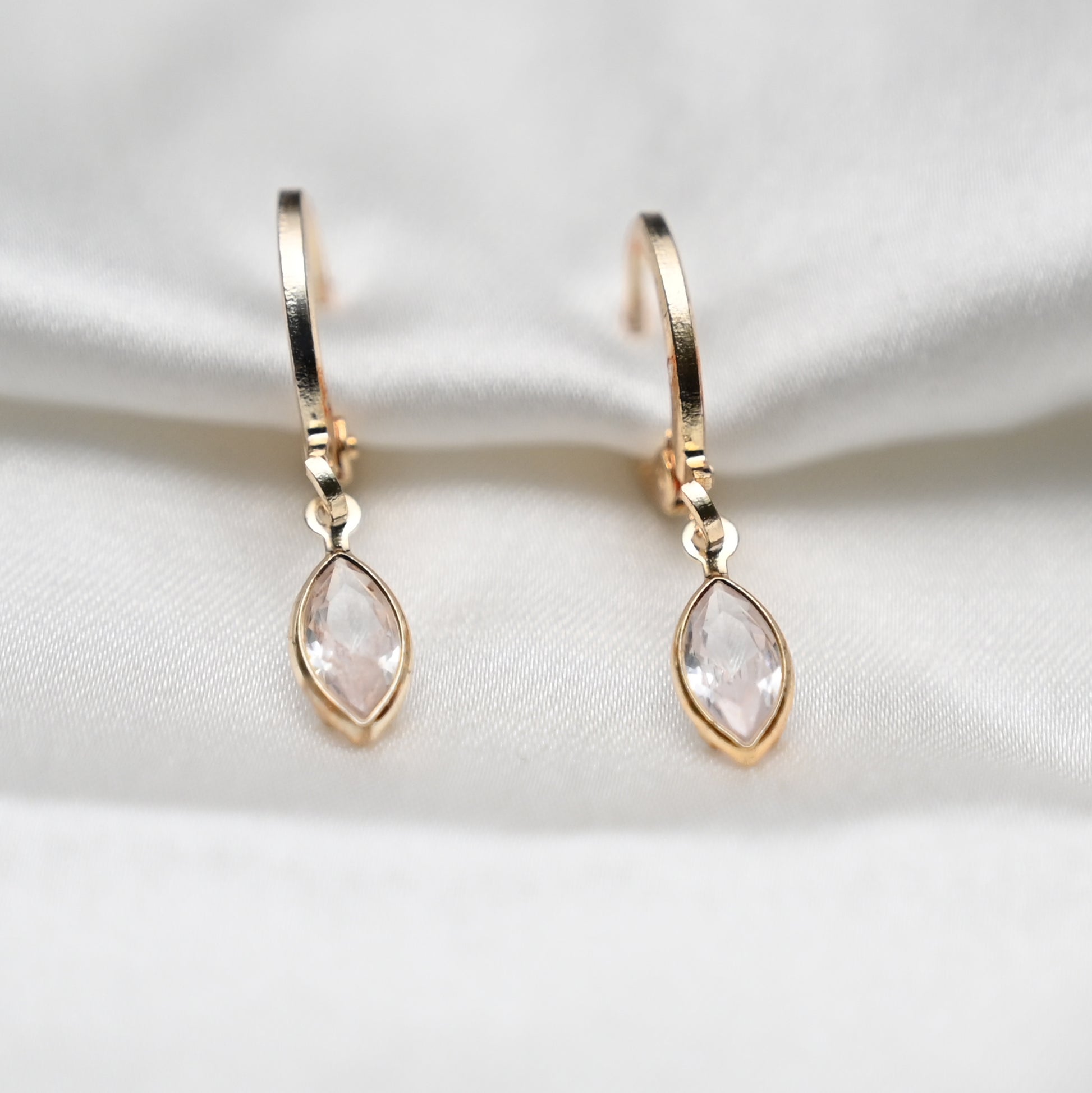 Almond crystal earrings